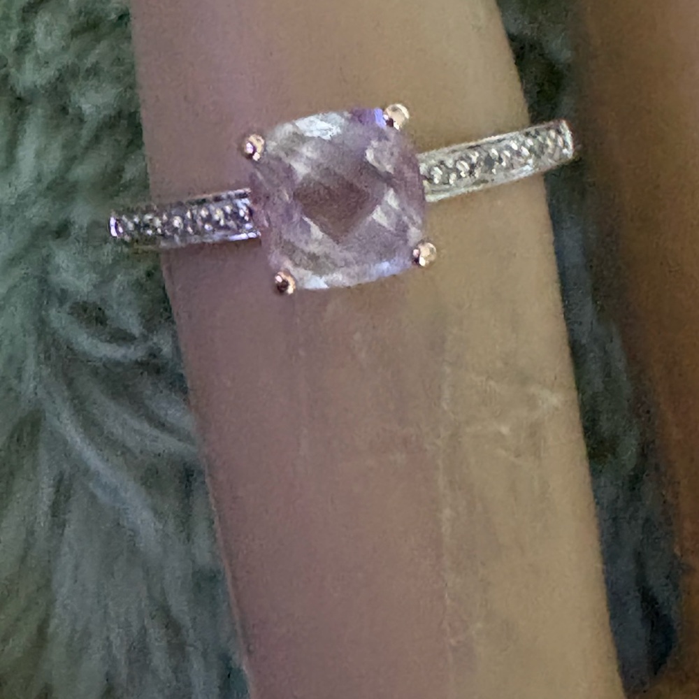 Elegant 10k gold Morganite Gemstone Ring.